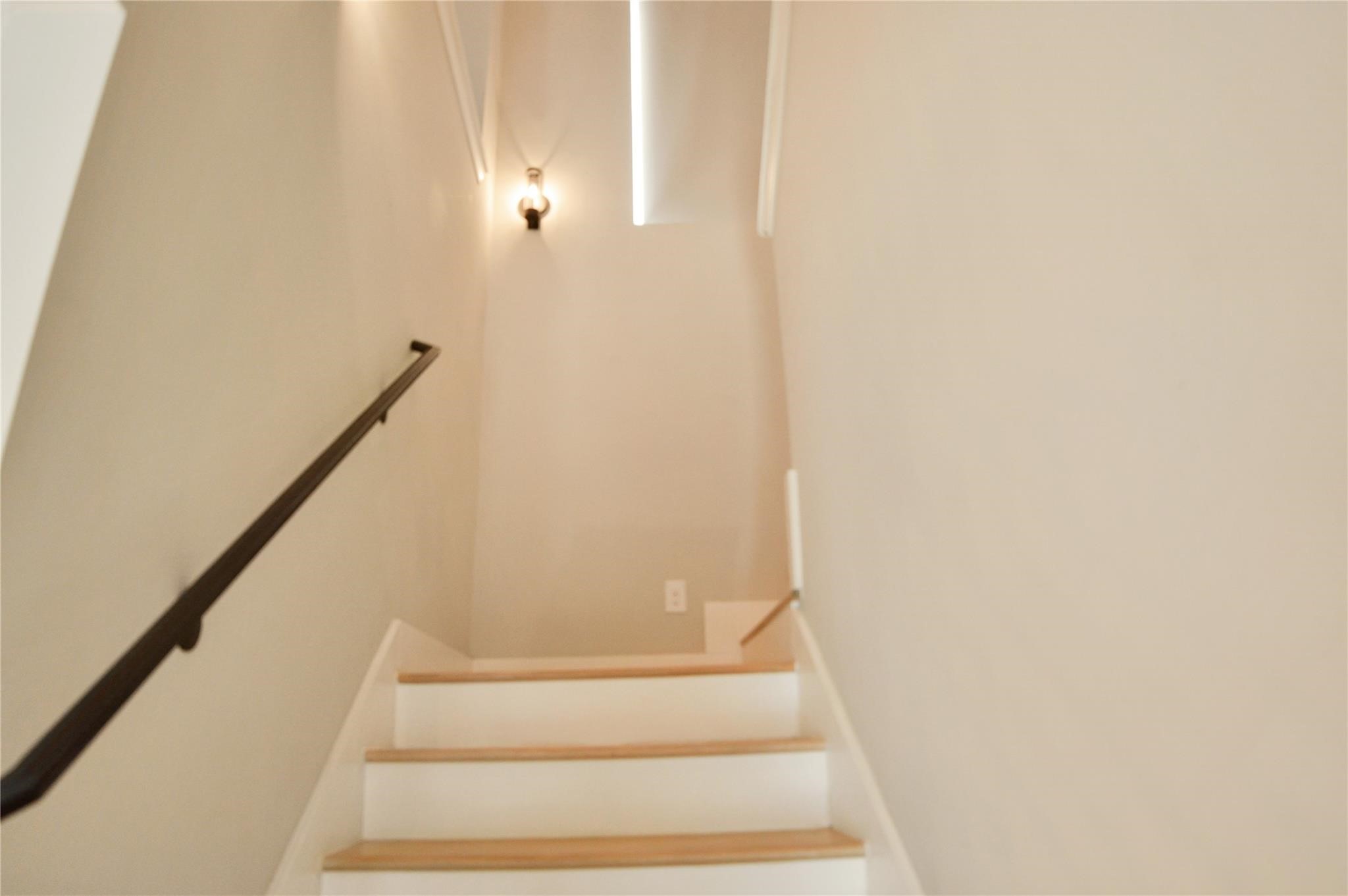 8918 Spring Knoll Forest Drive Houston, TX 77080 - Photo 26 of 30