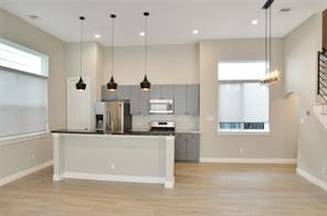 8918 Spring Knoll Forest Drive Houston, TX 77080 - Photo 7 of 30