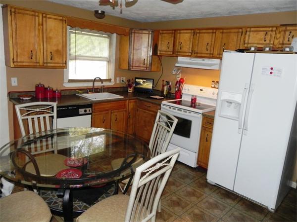 34 Conway Street Worcester, MA 01607 - Photo 17 of 27 Gallery Image 17