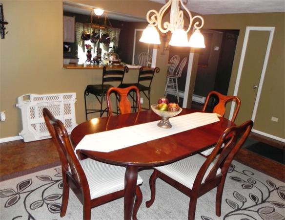 34 Conway Street Worcester, MA 01607 - Photo 5 of 27 Gallery Image 5