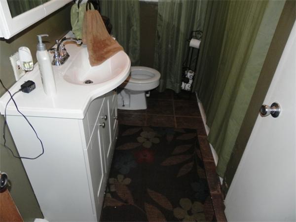 34 Conway Street Worcester, MA 01607 - Photo 8 of 27 Gallery Image 8