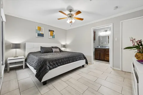 $419,000 | 5714 Innsbruck Street, Bellaire, TX 77401