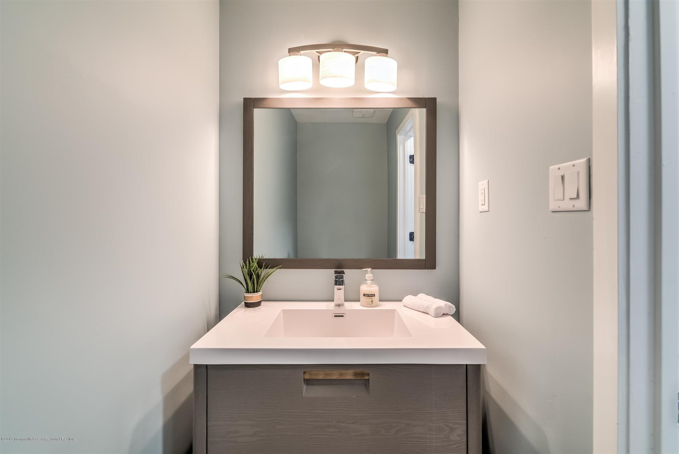 291 Sunset Road Skillman, NJ 08558 - Photo 18 of 35 18-POWDER ROOM