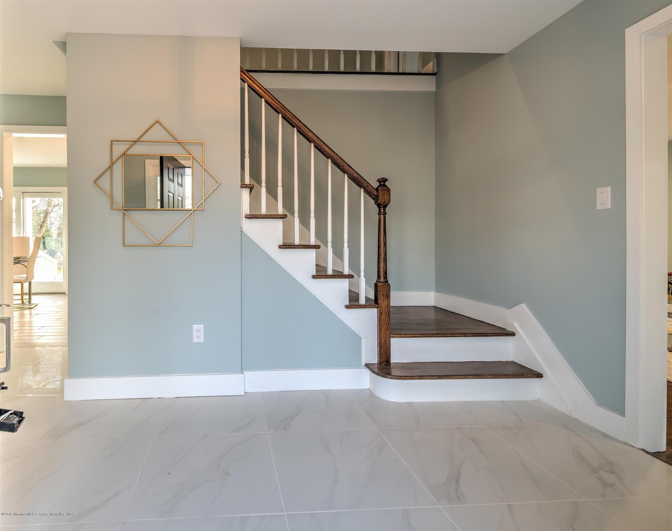 291 Sunset Road Skillman, NJ 08558 - Photo 3 of 35 03-FOYER