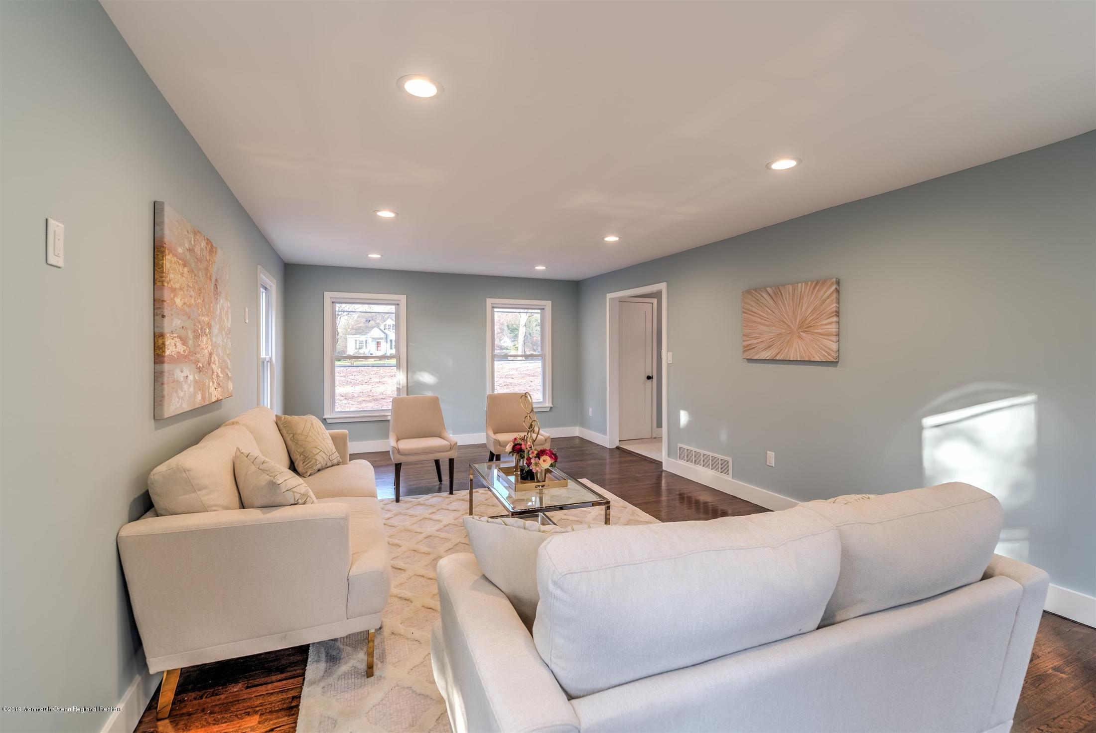 291 Sunset Road Skillman, NJ 08558 - Photo 6 of 35 06-LIVING ROOM