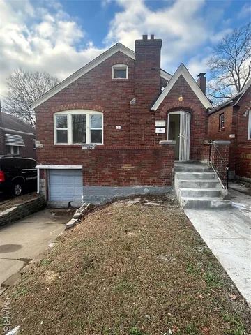 $99,900 | 6120 Bircher Street, Pine Lawn, MO 63120