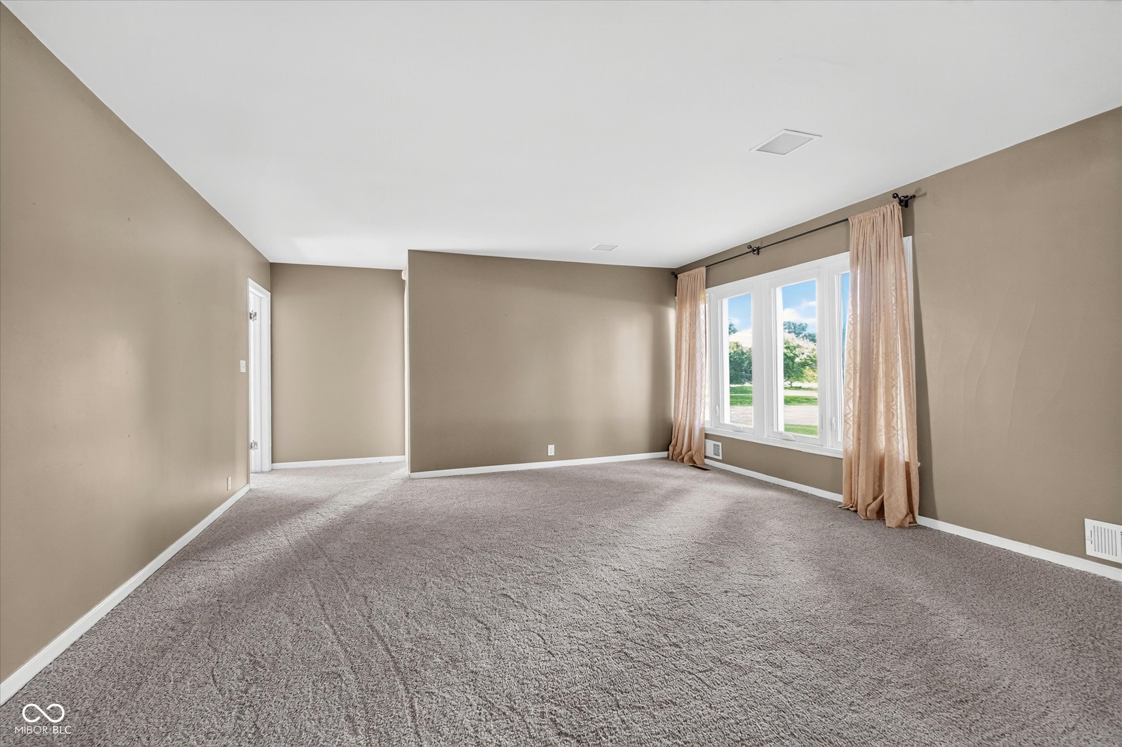 720 Golf Club Road Anderson, IN 46011 - Photo 11 of 49
