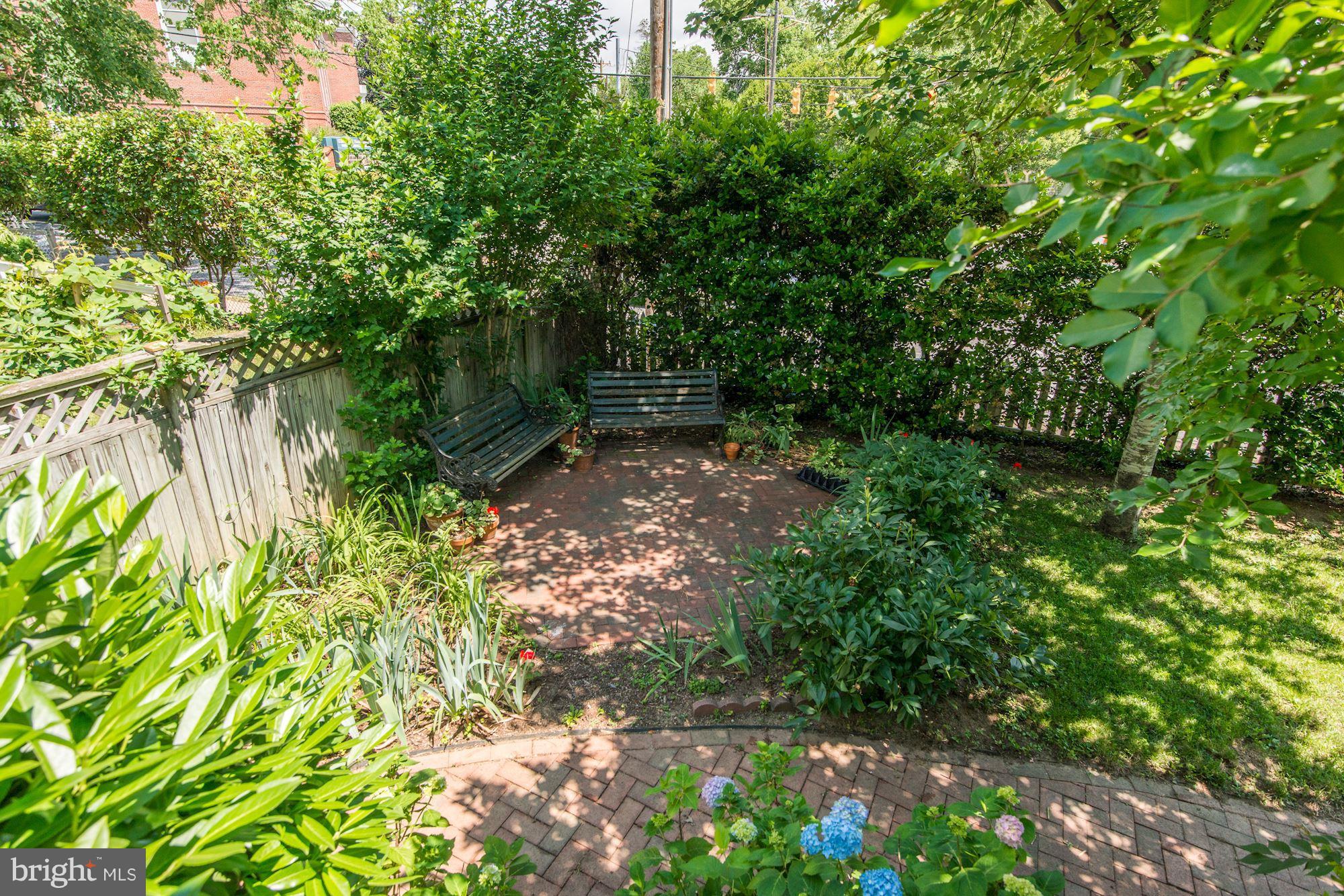 1210 Russell Road Alexandria, VA 22301 - Photo 24 of 30 Private Patio