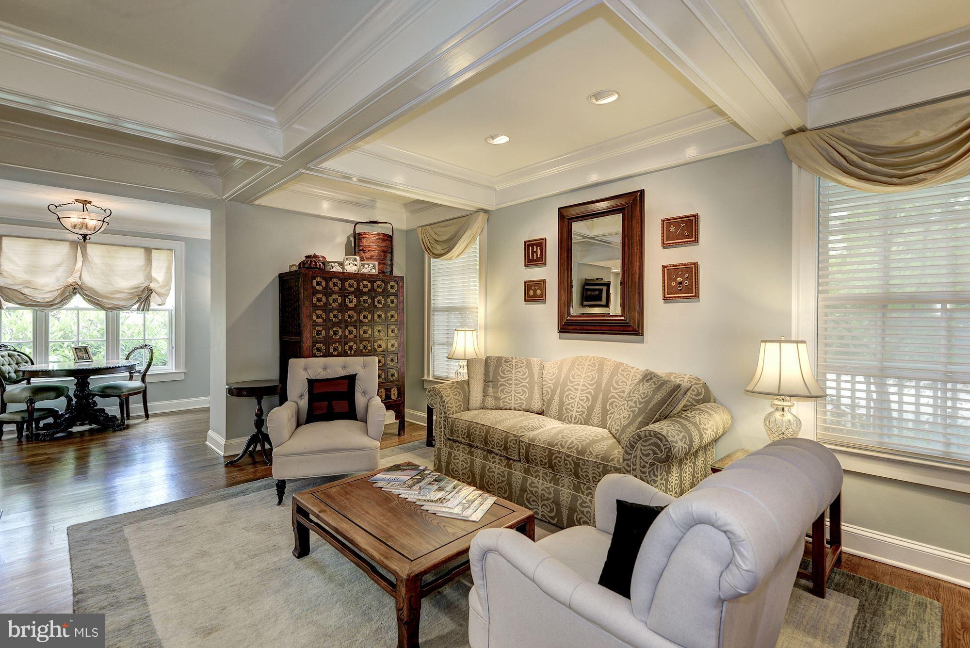 1210 Russell Road Alexandria, VA 22301 - Photo 4 of 30 Great Room