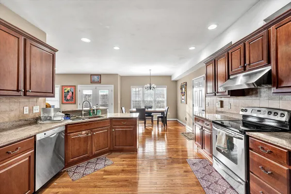 $694,500 | 2158 River Oaks Drive, Salem, VA 24153