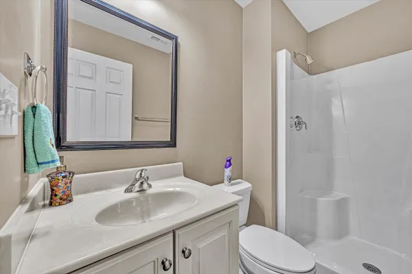 $694,500 | 2158 River Oaks Drive, Salem, VA 24153