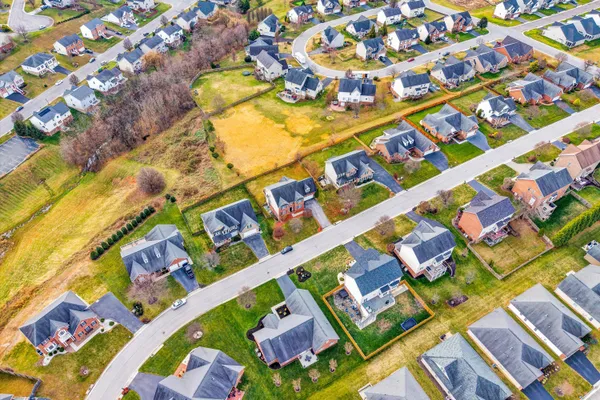 $694,500 | 2158 River Oaks Drive, Salem, VA 24153