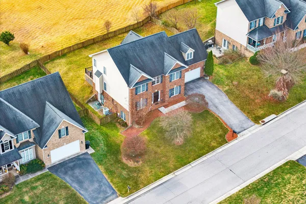 $694,500 | 2158 River Oaks Drive, Salem, VA 24153