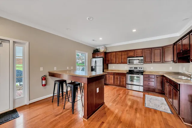 $699,500 | 2158 River Oaks Drive, Salem, VA 24153