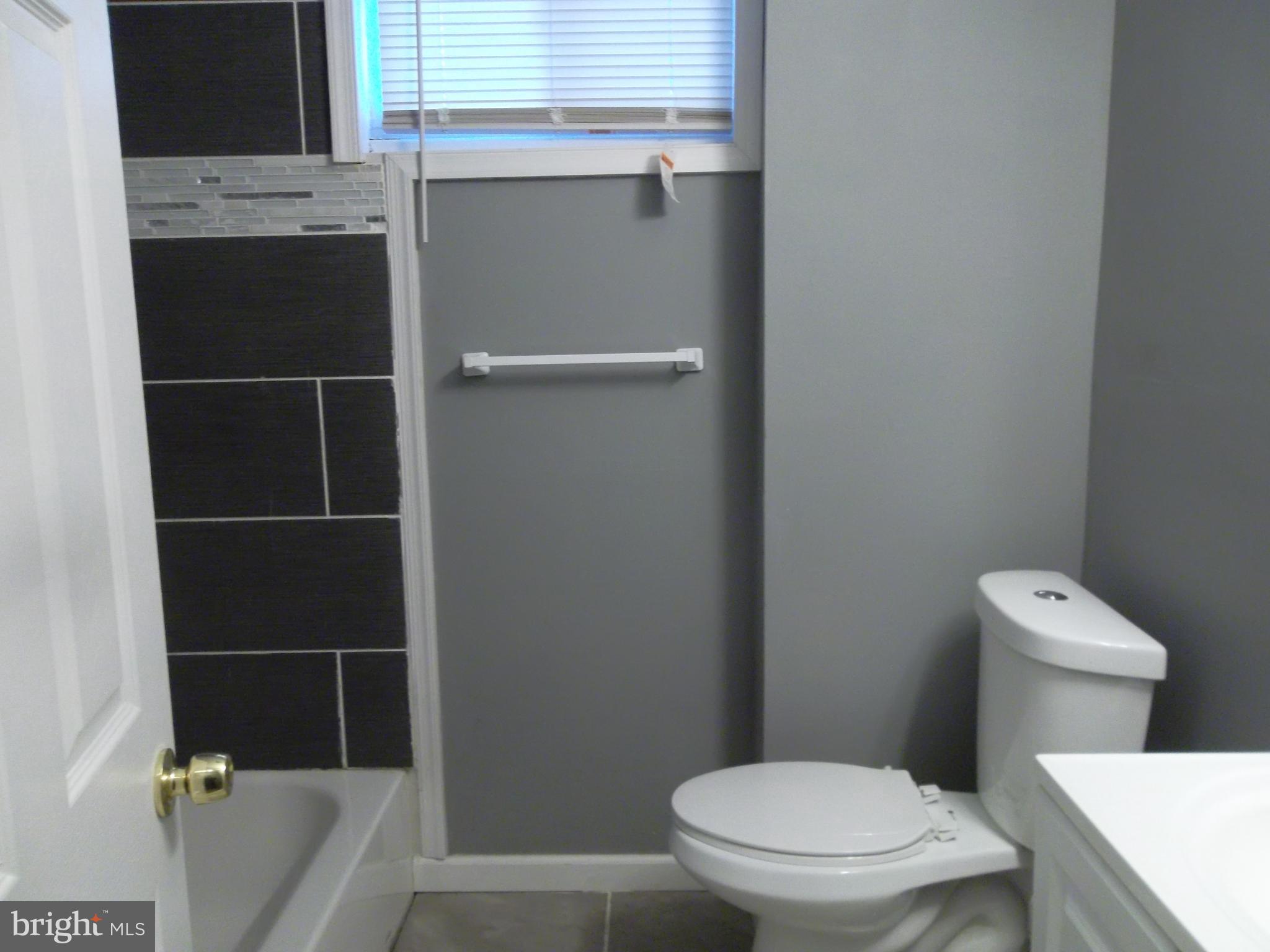 5037 Griscom Street Philadelphia, PA 19124 - Photo 6 of 6 2nd Floor Hall Bathroom