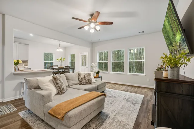 $460,000 | 16680 Rockwall Street, Conroe, TX 77303