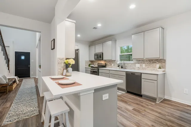 $460,000 | 16680 Rockwall Street, Conroe, TX 77303