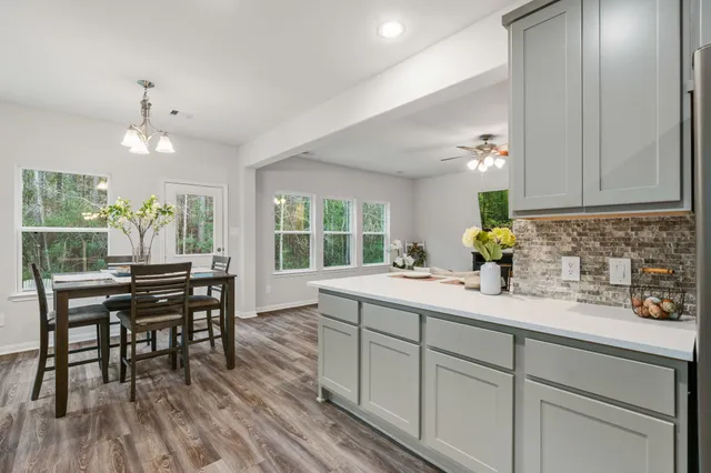 $460,000 | 16680 Rockwall Street, Conroe, TX 77303