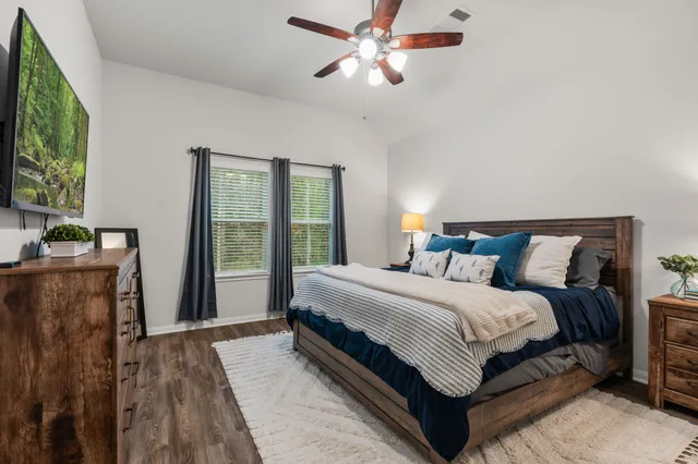 $460,000 | 16680 Rockwall Street, Conroe, TX 77303