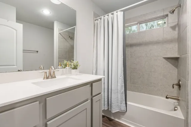 $460,000 | 16680 Rockwall Street, Conroe, TX 77303