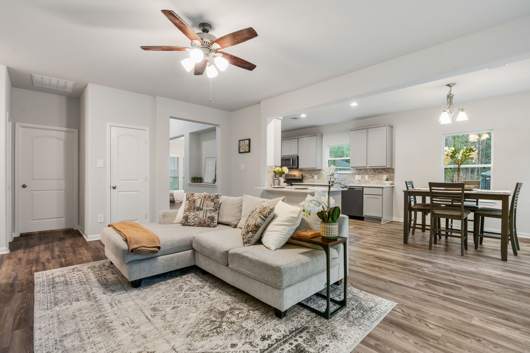 16680 Rockwall Street Conroe, TX 77303 - Photo 9 of 38