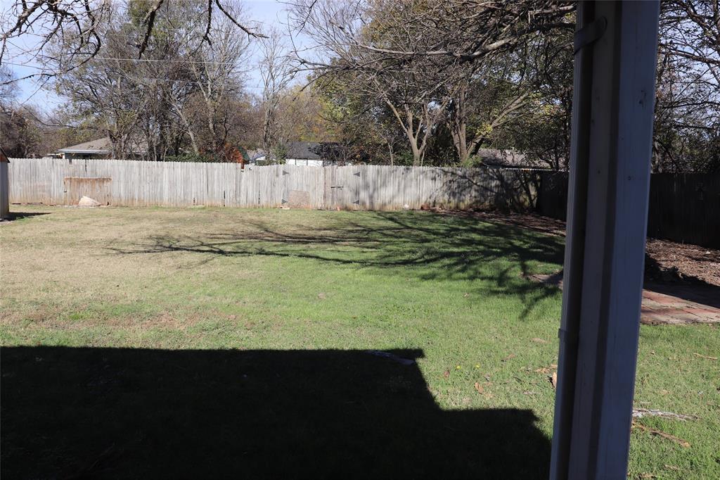 916 Poindexter Avenue Cleburne, TX 76033 - Photo 9 of 10 a view of swimming pool from a yard