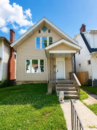 $129,900 | 70 North Warren Avenue, Columbus, OH 43204