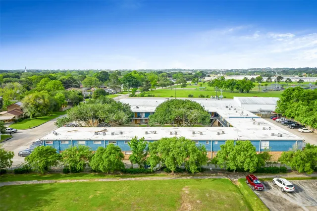 $1,193 | 1305 Memorial Drive, Unit 6, Baytown, TX 77520