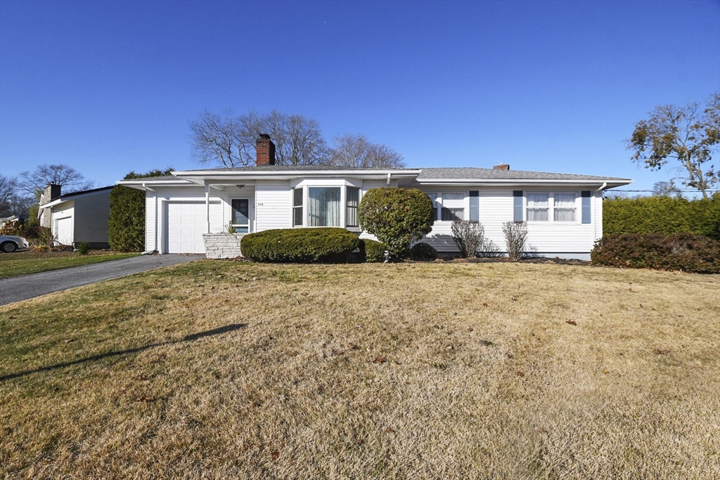 104 Mohawk Road Somerset, MA 02726 - Photo 1 of 27 Gallery Image 1