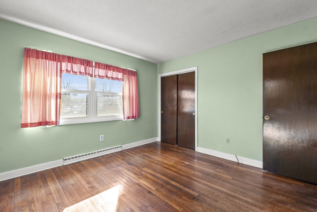 104 Mohawk Road Somerset, MA 02726 - Photo 14 of 27 Gallery Image 14