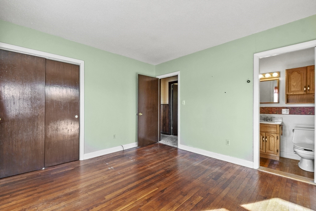 104 Mohawk Road Somerset, MA 02726 - Photo 15 of 27 Gallery Image 15
