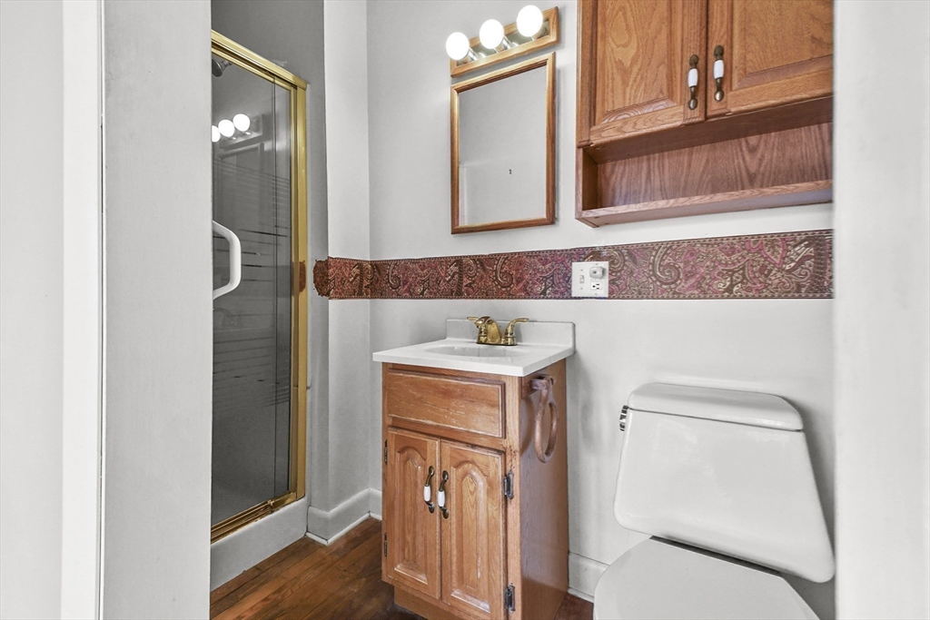 104 Mohawk Road Somerset, MA 02726 - Photo 16 of 27 Gallery Image 16