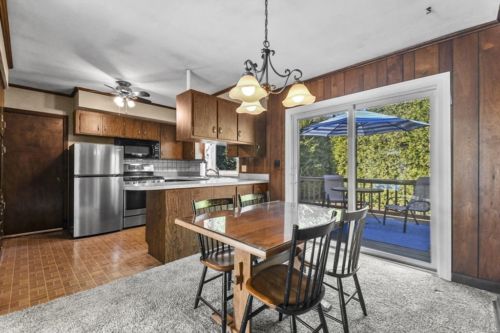 104 Mohawk Road Somerset, MA 02726 - Photo 9 of 27 Gallery Image 9