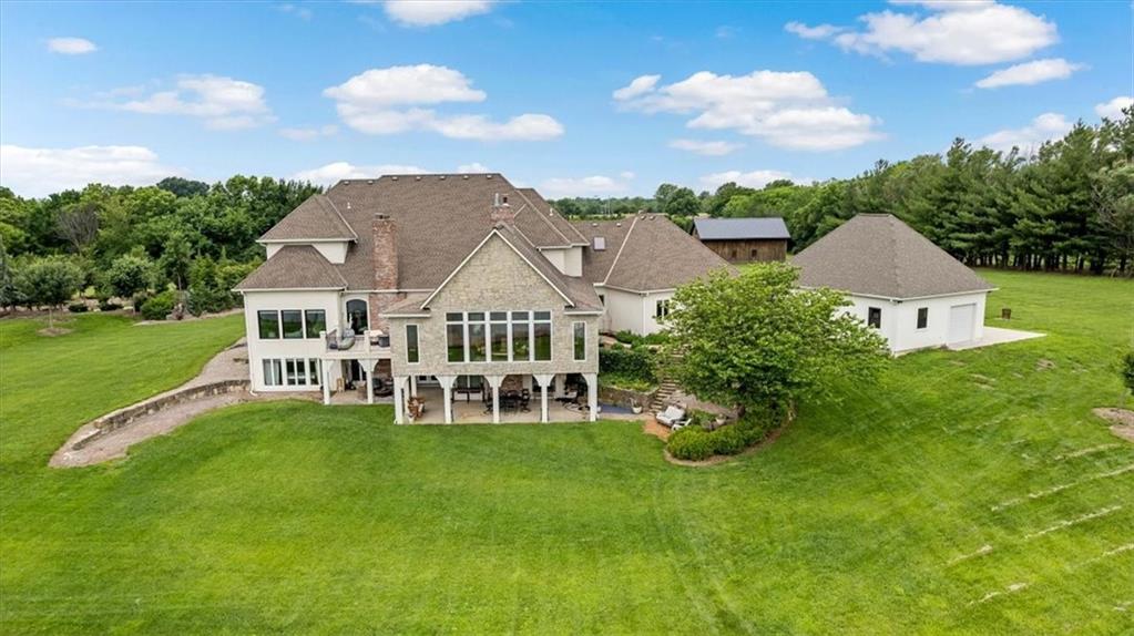 12517 South Harris Road Lee's Summit, MO 64086 - Photo 3 of 57