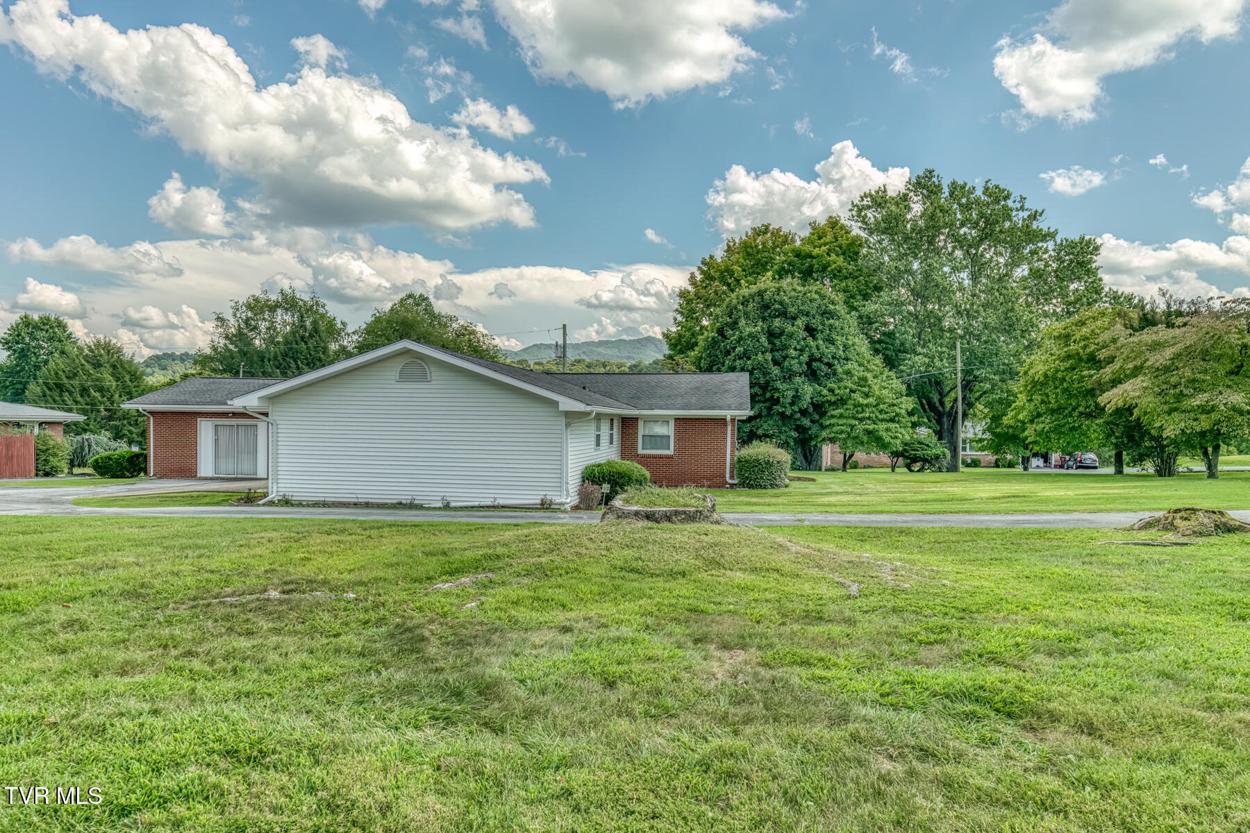 2216 Wyndale Road Johnson City, TN 37604 - Photo 50 of 52 2216 Wyndale Rd-49