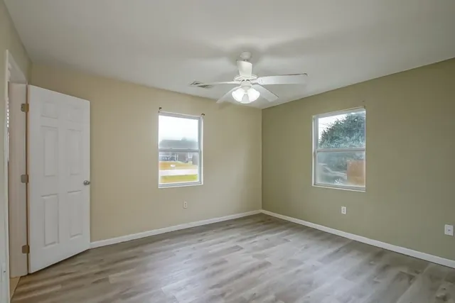 $179,999 | 21365 Southern Pines Boulevard, Ponchatoula, LA 70454