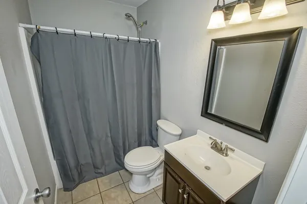 $174,900 | 21365 Southern Pines Boulevard, Ponchatoula, LA 70454