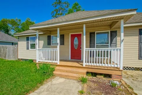 $174,900 | 21365 Southern Pines Boulevard, Ponchatoula, LA 70454
