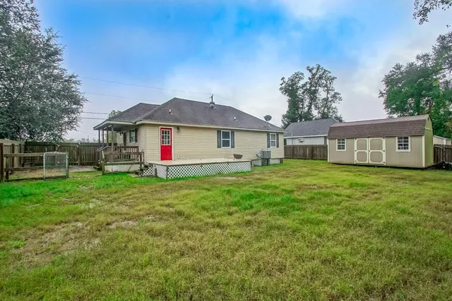 $179,999 | 21365 Southern Pines Boulevard, Ponchatoula, LA 70454