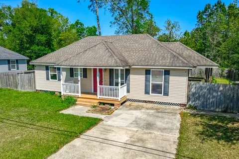 $174,900 | 21365 Southern Pines Boulevard, Ponchatoula, LA 70454