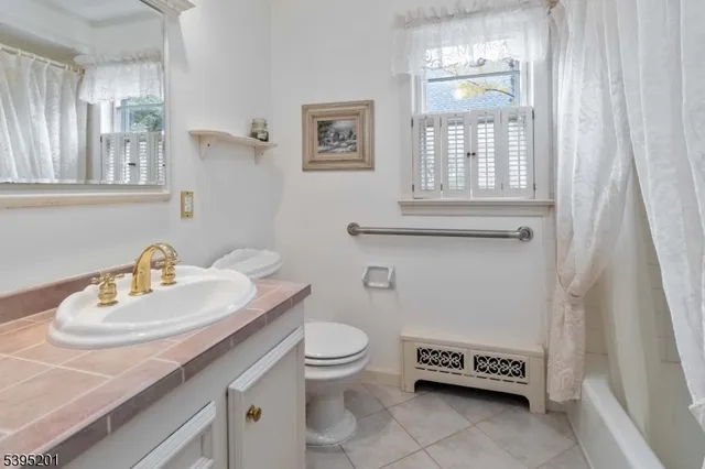 $869,000 | 9 Beechwood Drive, Morristown, NJ 07960