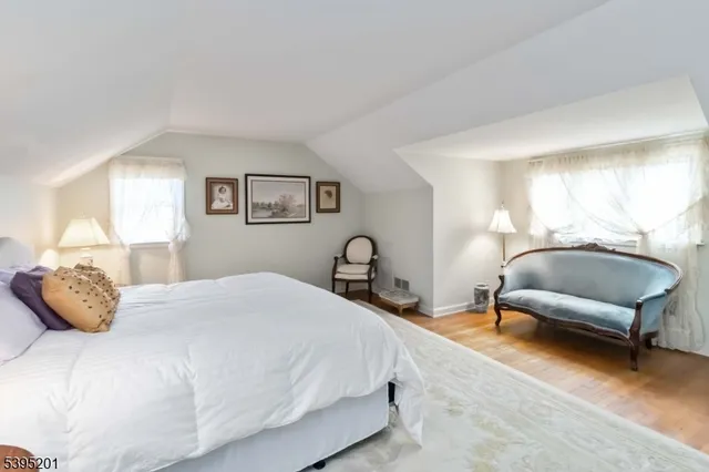 $869,000 | 9 Beechwood Drive, Morristown, NJ 07960