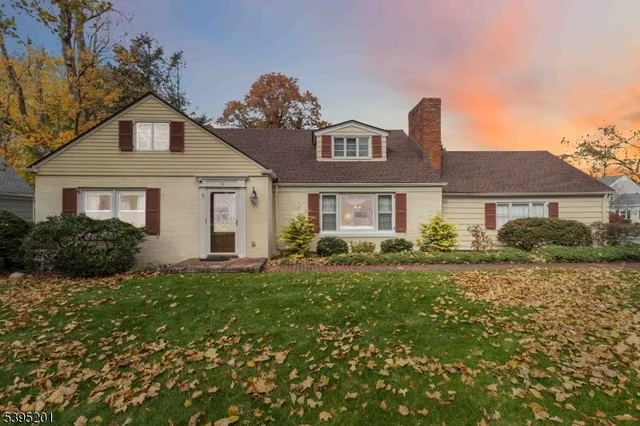 $869,000 | 9 Beechwood Drive, Morristown, NJ 07960
