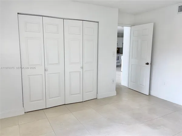 $2,500 | 2740 West 62nd Street, Unit 203, Hialeah, FL 33016