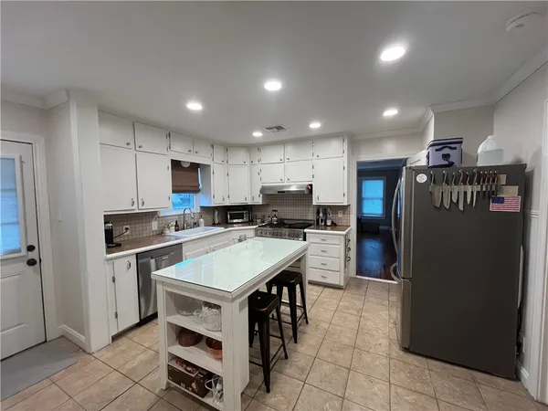 $2,200 | 545 Atlantic Street, Corpus Christi, TX 78404