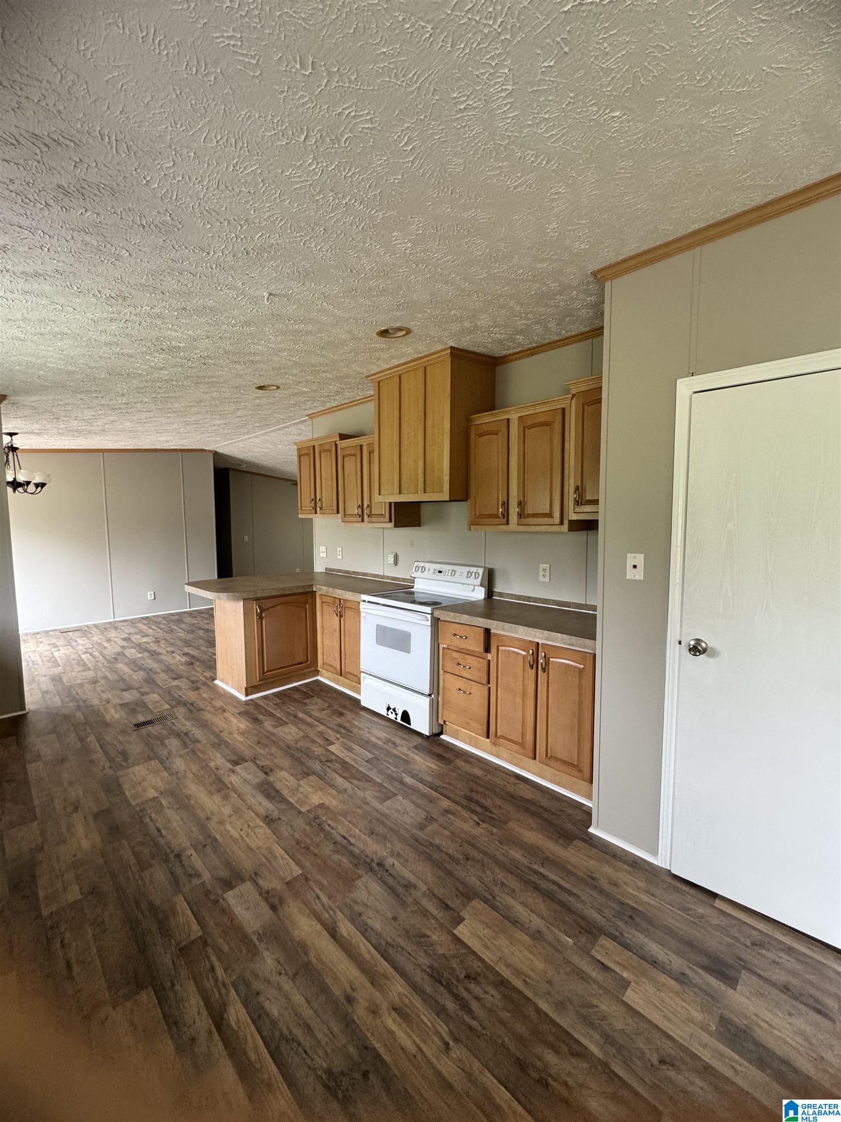 810 Riddle Farm Road Anniston, AL 36207 - Photo 12 of 34
