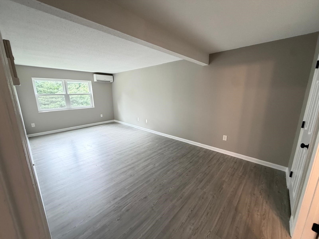 20 Abbey Road, Unit 206 Leominster, MA 01453 - Photo 13 of 23