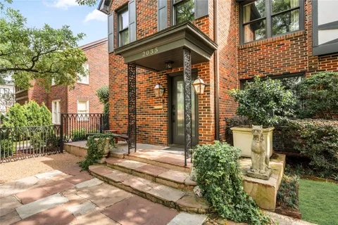 $2,650,000 | 2035 South Boulevard, Houston, TX 77098
