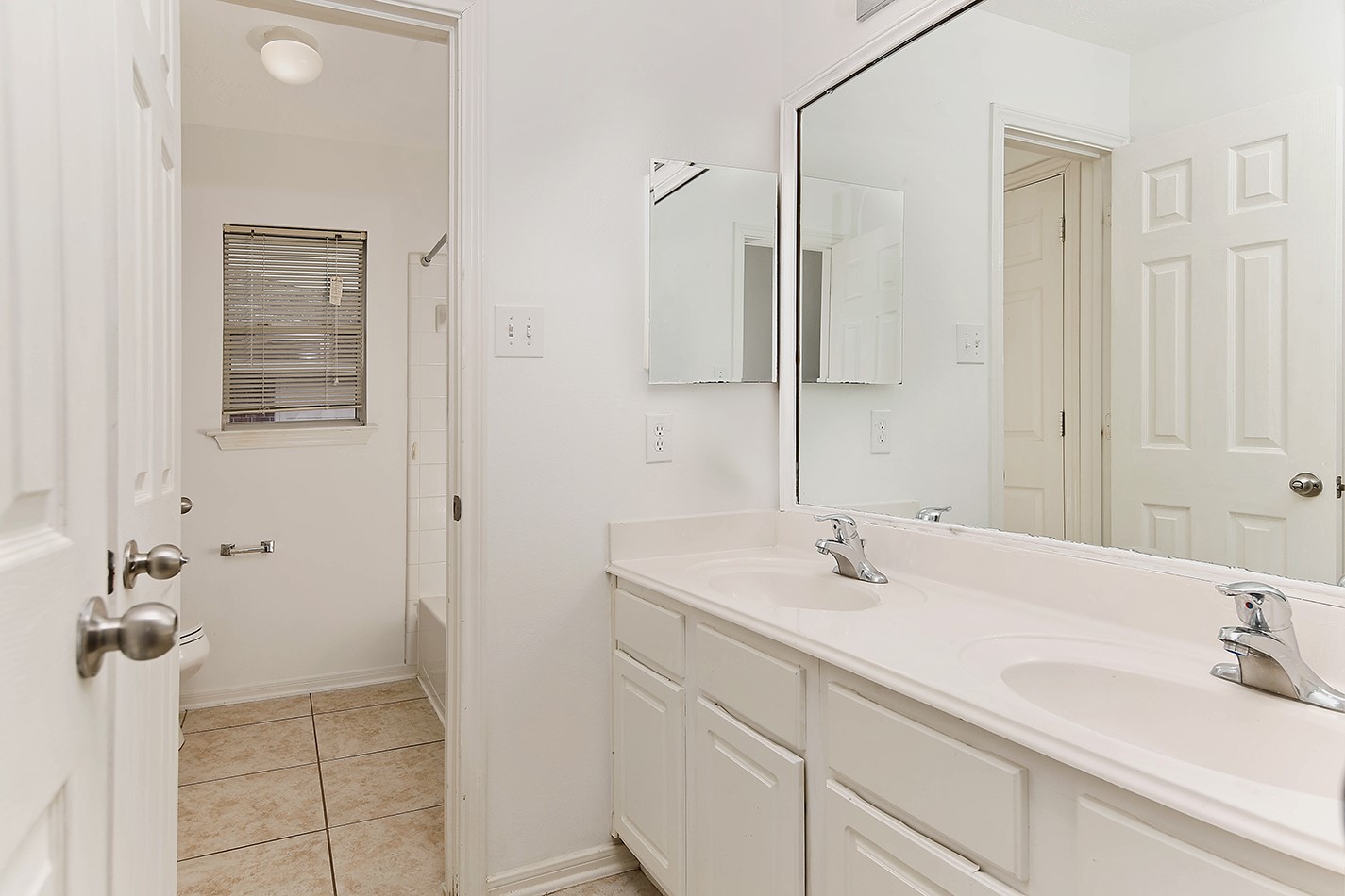 46 South April Mist Circle Conroe, TX 77385 - Photo 22 of 30