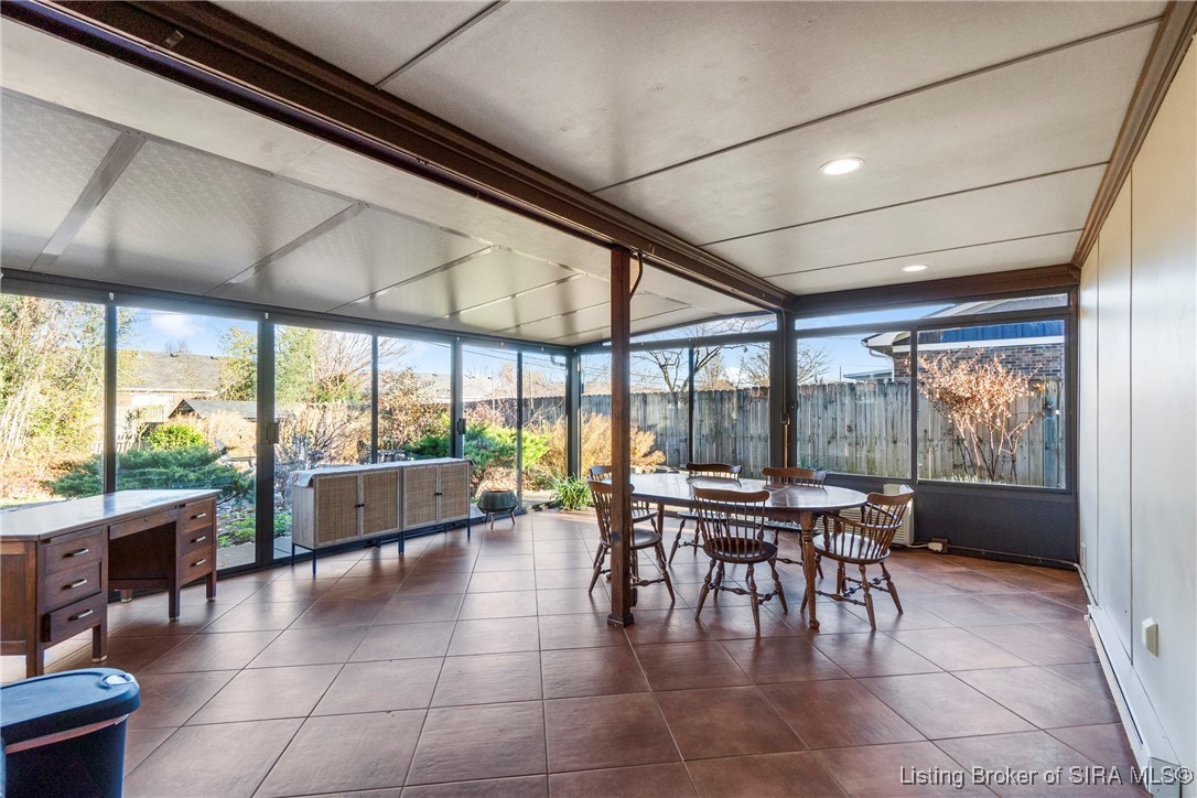 509 Hemlock Road Jeffersonville, IN 47130 - Photo 12 of 49